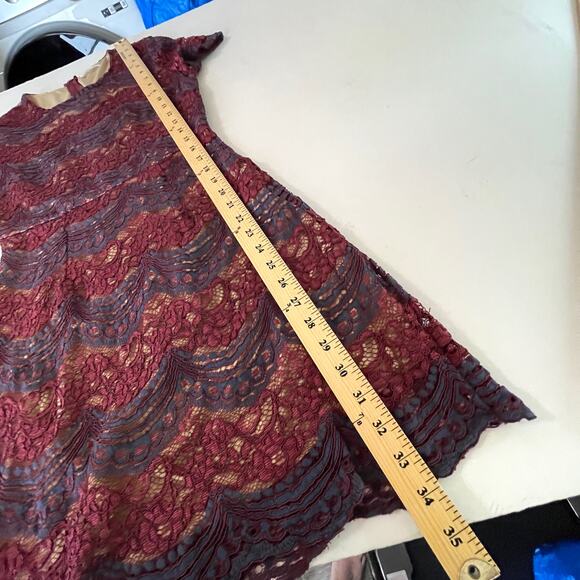 Soprano A-Line Lace Overlay Dress Sz 0 Burgundy Navy Scallop Hem Short Sleeve - Picture 9 of 11